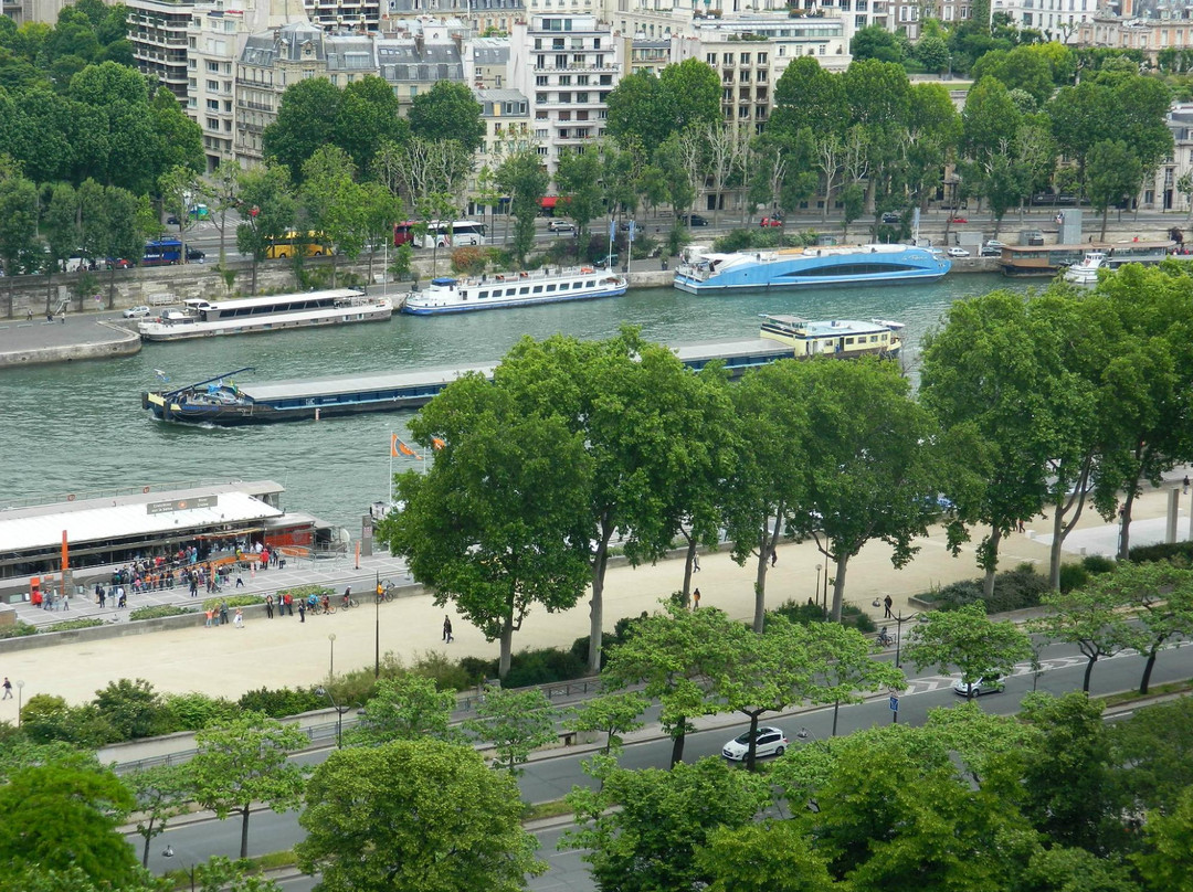 法国巴黎秋季沙龙-巴黎必去景点