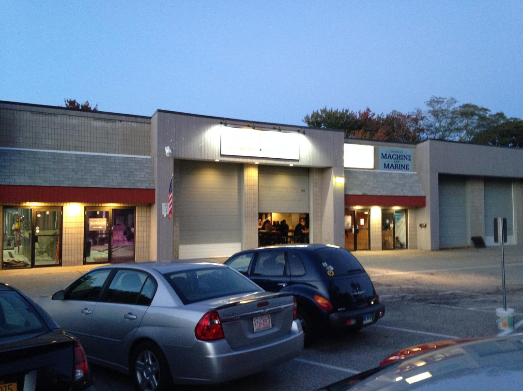 格罗顿旅游景点-Outer Light Brewing Company