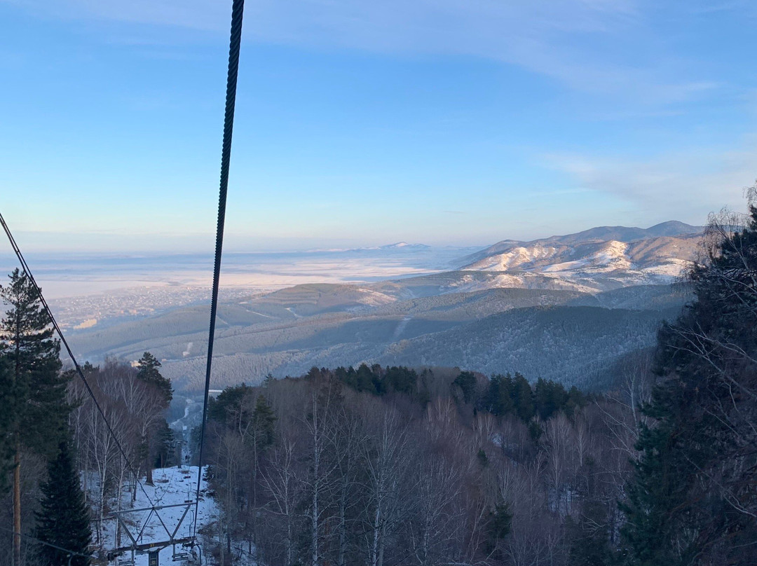 Chairlift to Mountain Tserkovka景点图片
