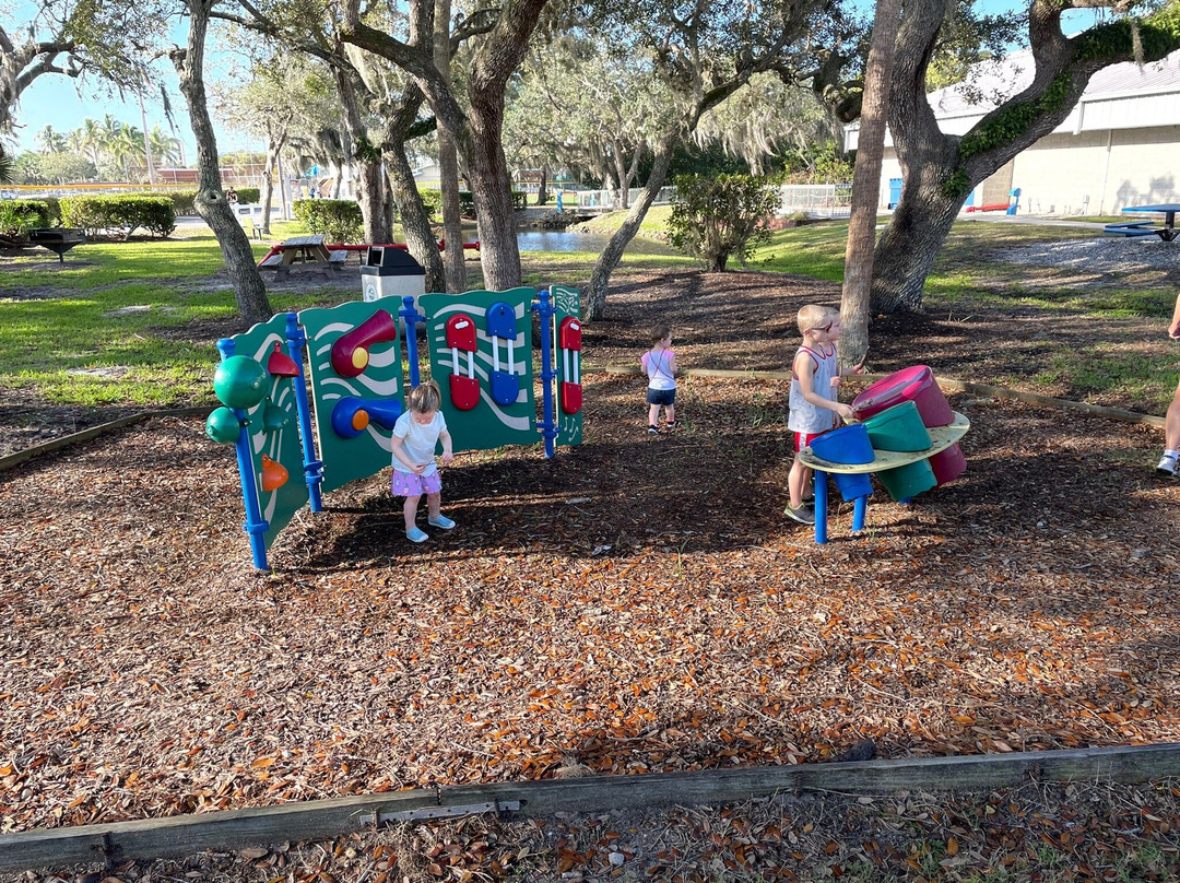 Bay Oaks Park-迈尔斯堡海滩必去景点