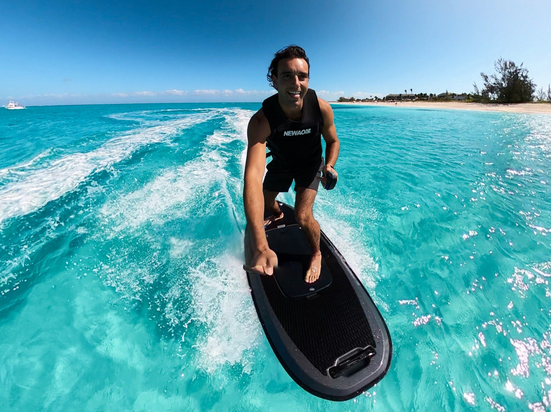 ESURF TCI - Electric Surfboard Rental-普罗维登西亚莱斯必去景点