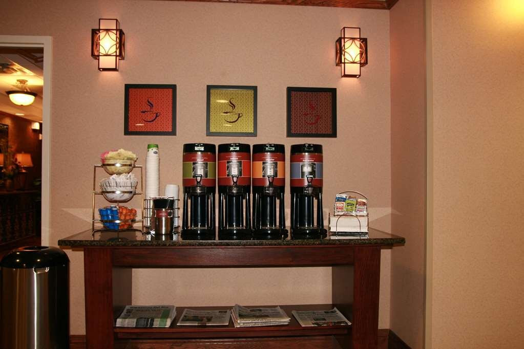 Hampton Inn & Suites Del Rio主图