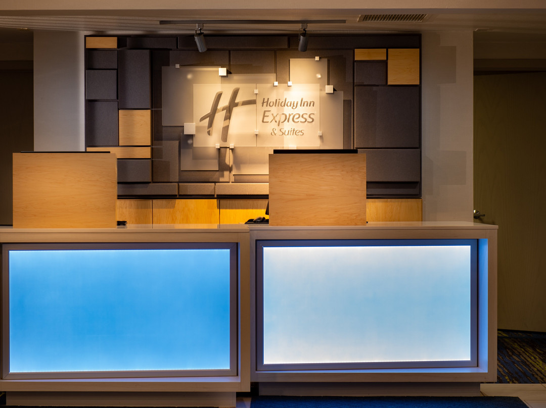 Holiday Inn Express & Suites Wausau By IHG主图