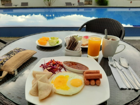 兰卡威珍南海滩法维酒店主图