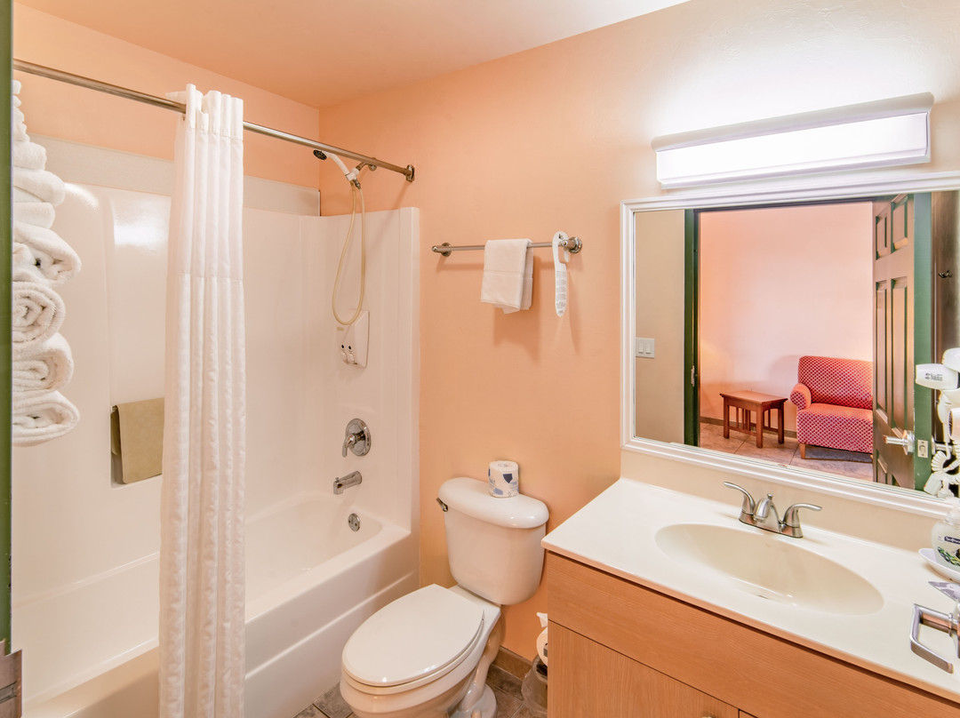 Ivey House Everglades Adventures Hotel主图