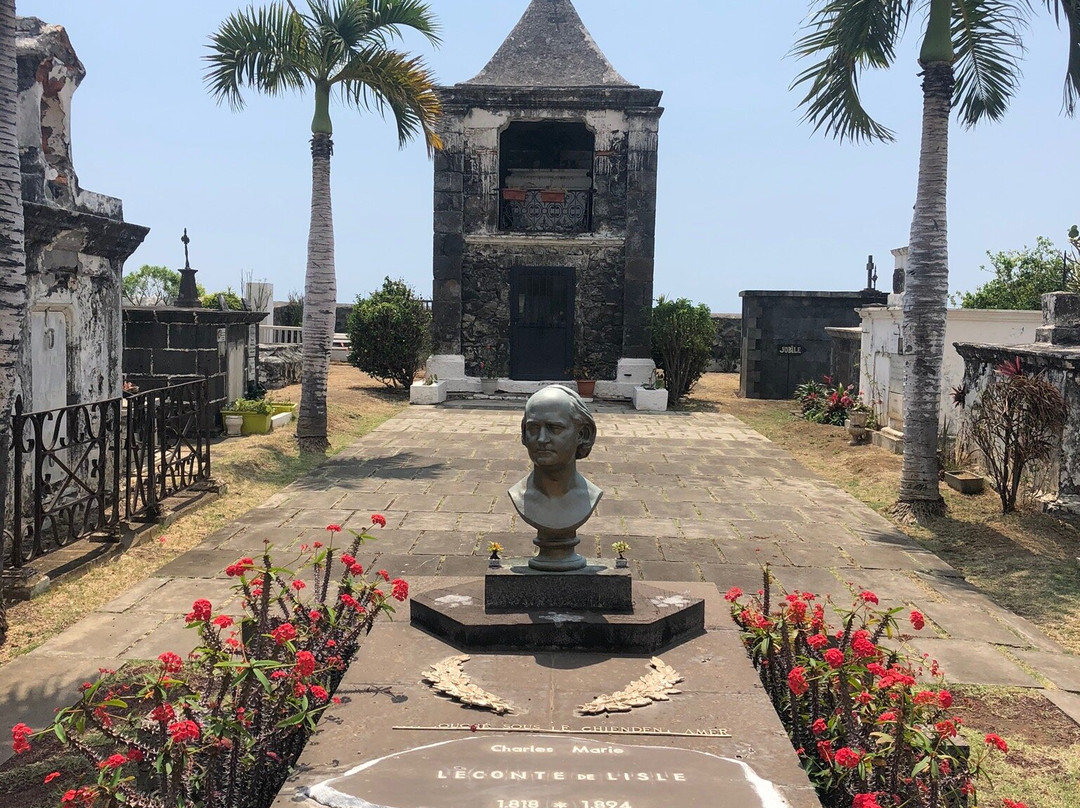 Saint Paul Marine Cemetery景点图片