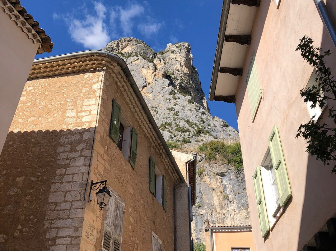 Moustiers-Sainte-Marie  Office de Tourisme景点图片