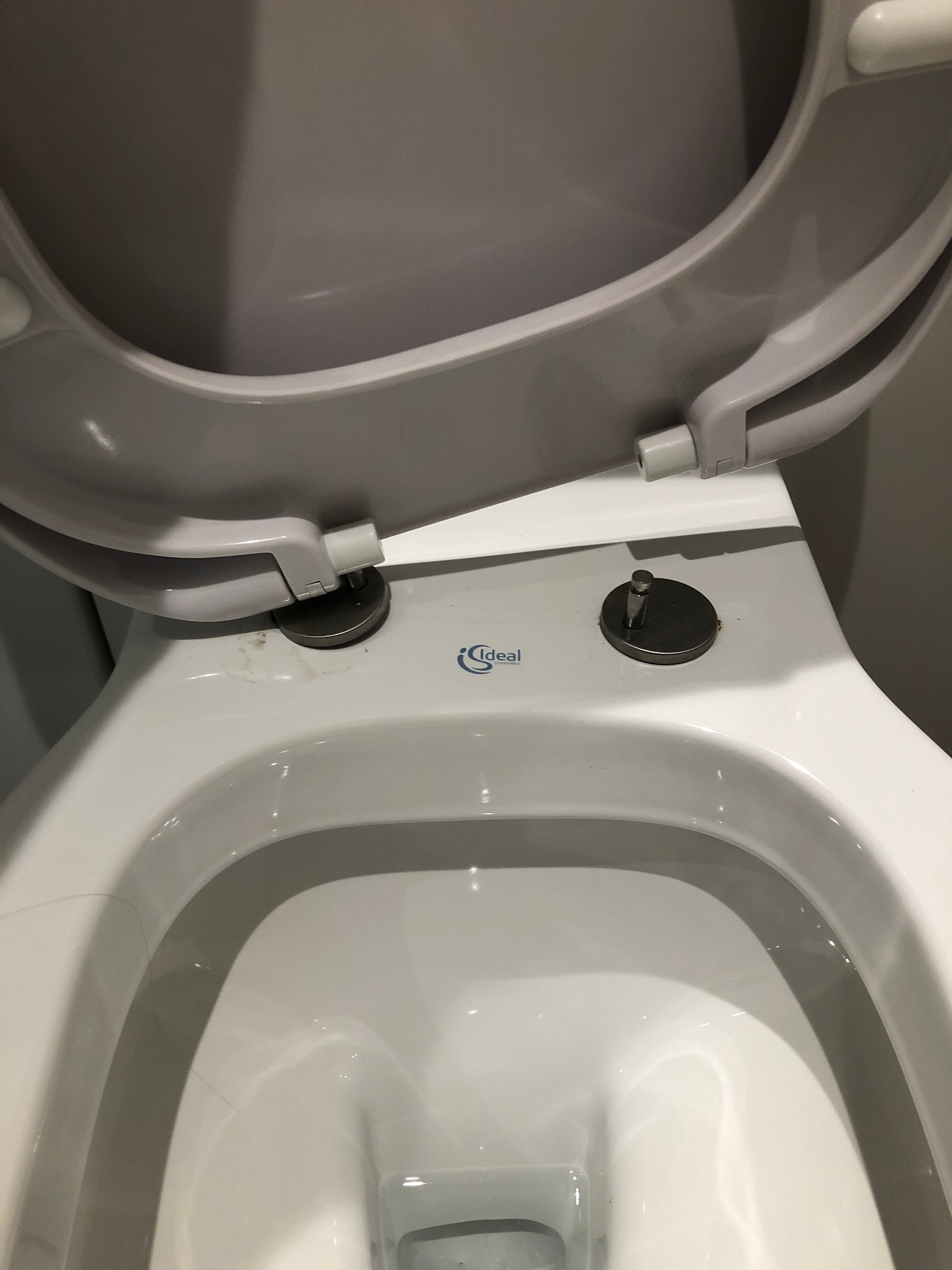 Premier Inn Penzance hotel-浴室