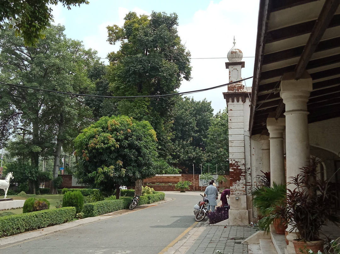 Allama Iqbal Public Library-Faisalabad必去景点