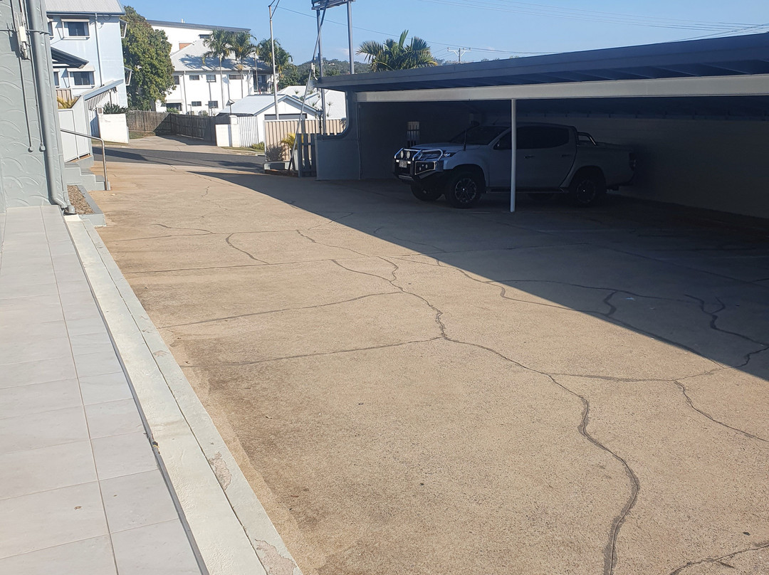 Park View Gladstone主图