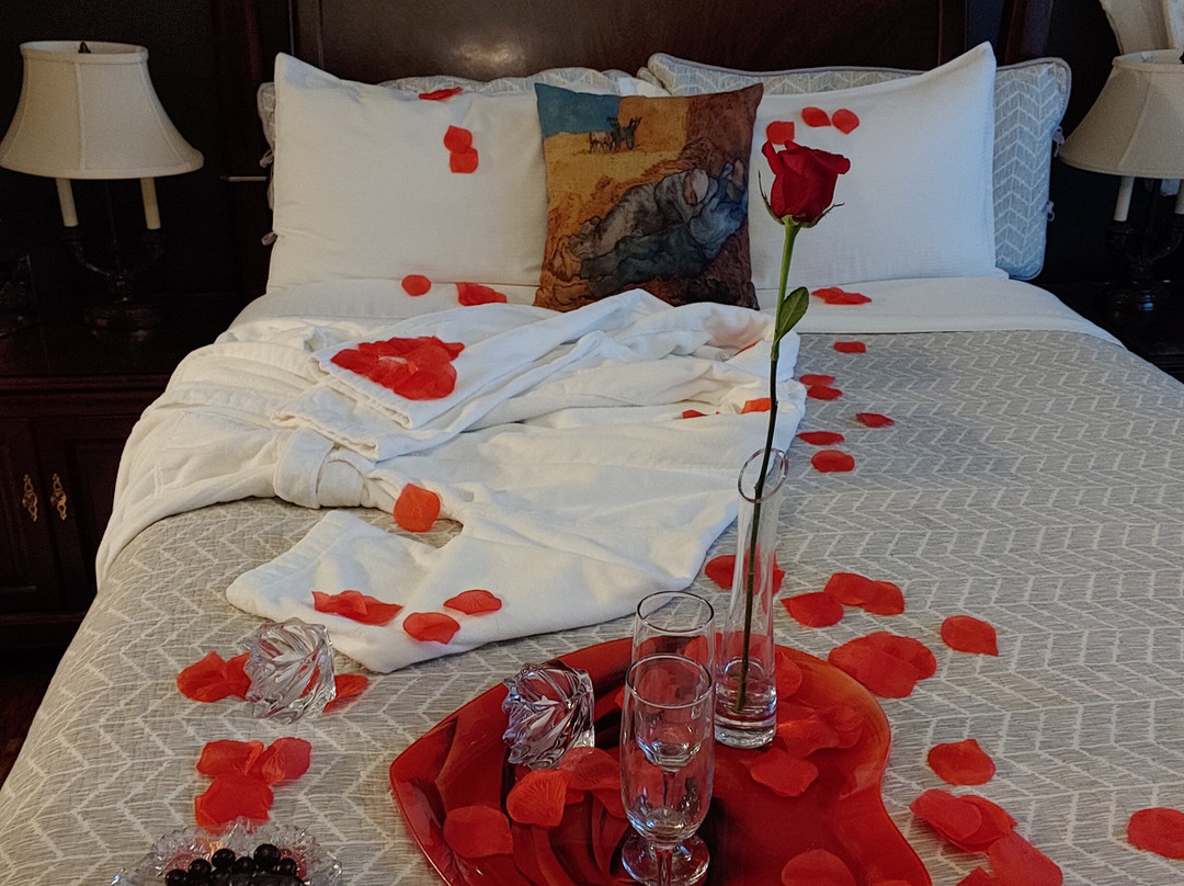 BROOKSIDE INN Boutique Hotel主图