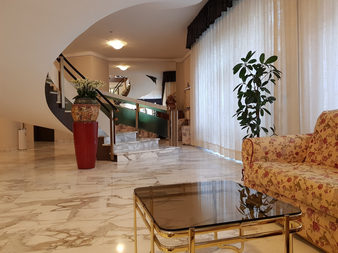 Hotel Reali主图