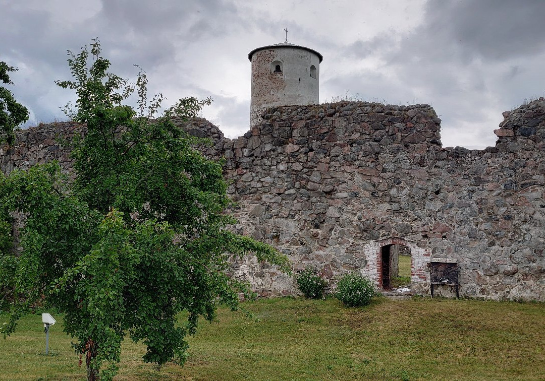 Stegeholms Slottsruin-Vastervik必去景点