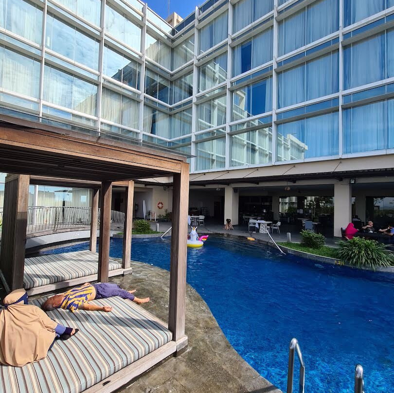 The Luxton Cirebon Hotel & Convention主图