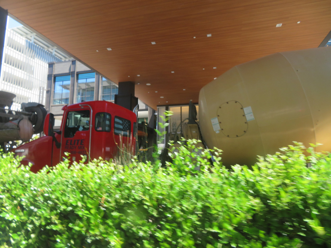 The Village at San Antonio Center-山景城必去景点