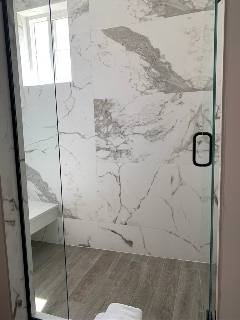 Cottages & Suites Of Geneva National-浴室