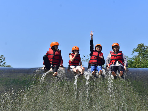 Rafting & Outbound-茂物必去景点