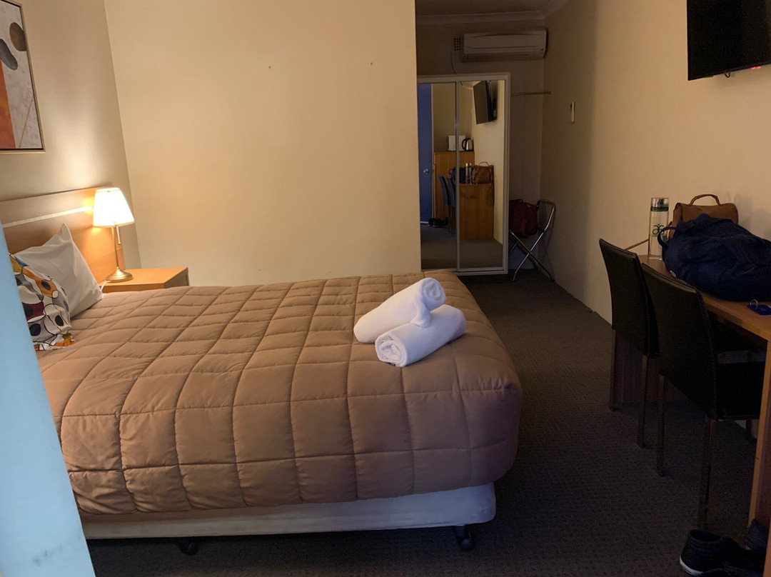 三姐妹汽车旅馆主图