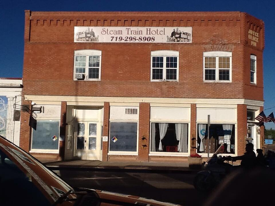 蒸汽火车酒店主图