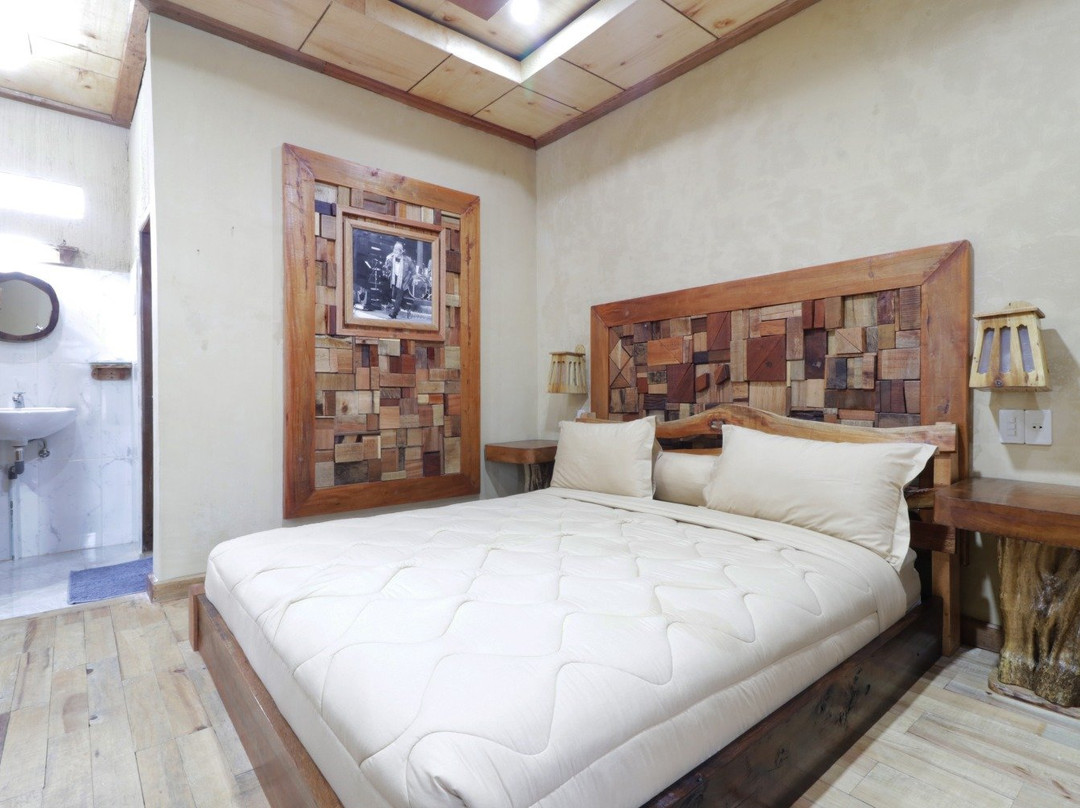 Alloyna Country Cottage主图