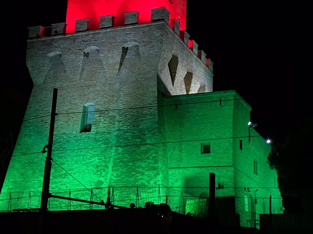 Torre del Cerrano-Torre di Cerrano必去景点