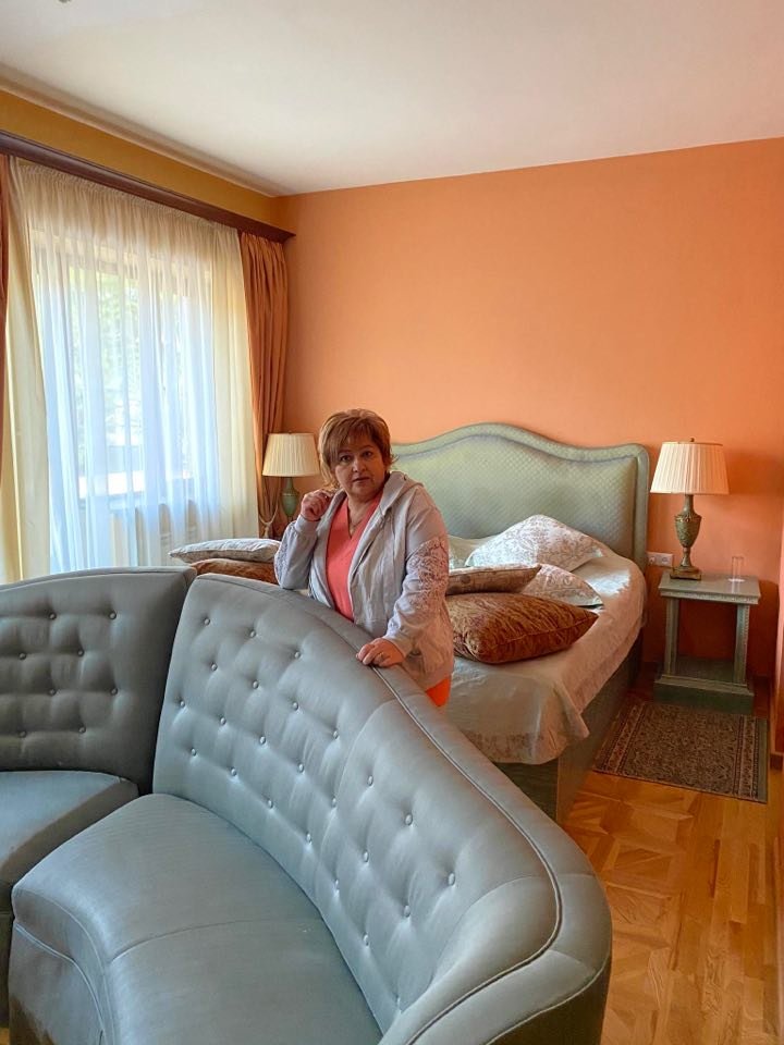 Hotel Tsaghkatun-portrait