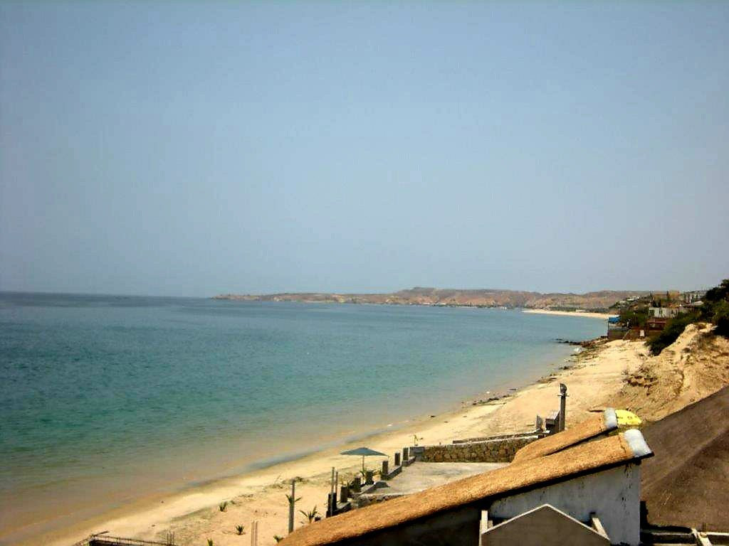 Baía Azul景点图片