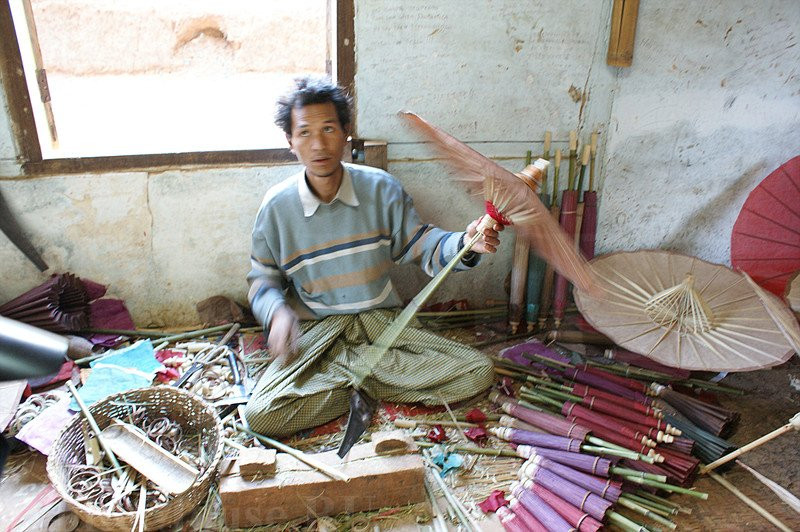 Aung Umbrella-Pindaya必去景点