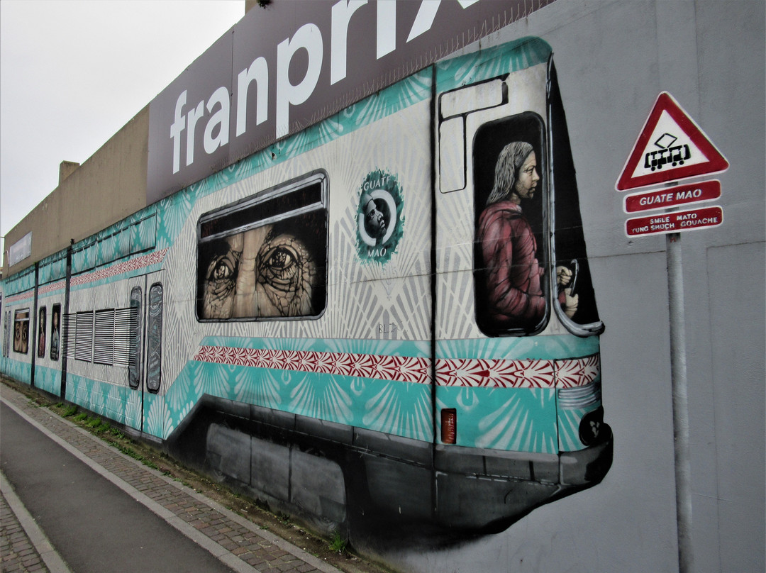Fresque "Le Tram"-La Courneuve必去景点