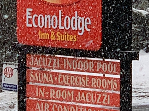 凯艺套房酒店主图