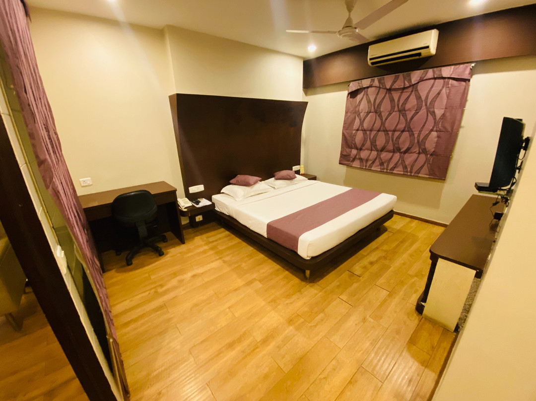 Saluja Residency主图