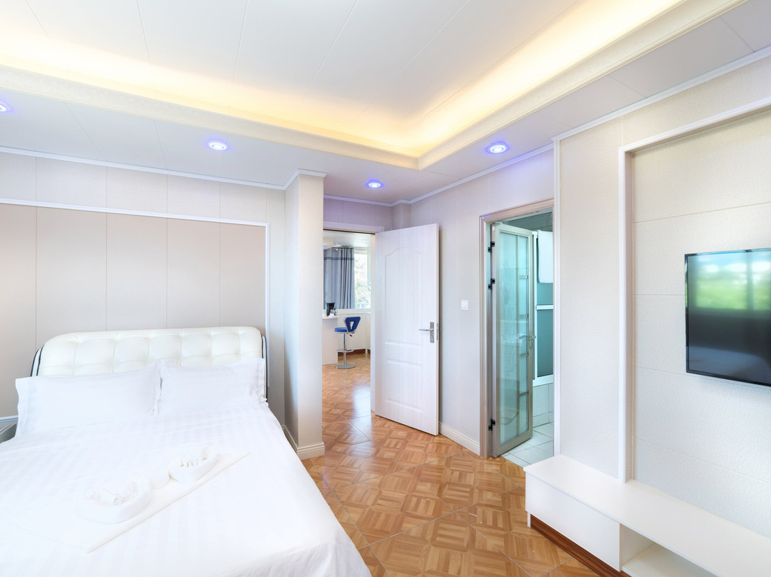 Riverside Hotel主图