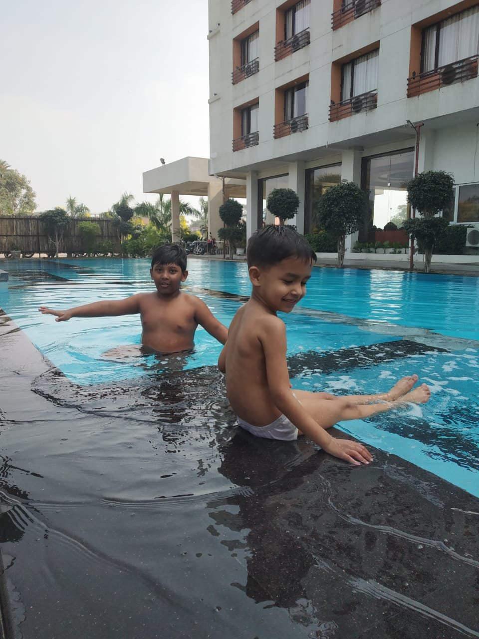 Solitaire Hotel and Resorts-泳池