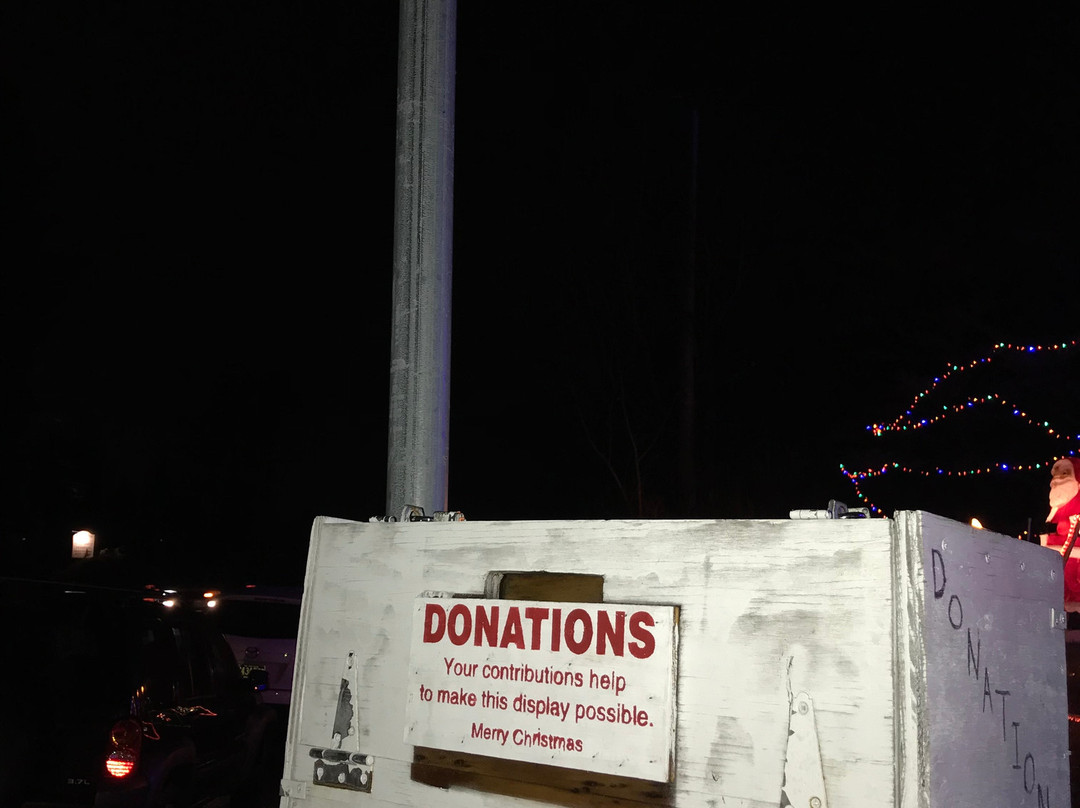 Santa Claus Lane-Bear必去景点