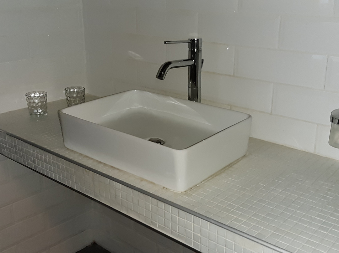 The Burrow Guest House主图