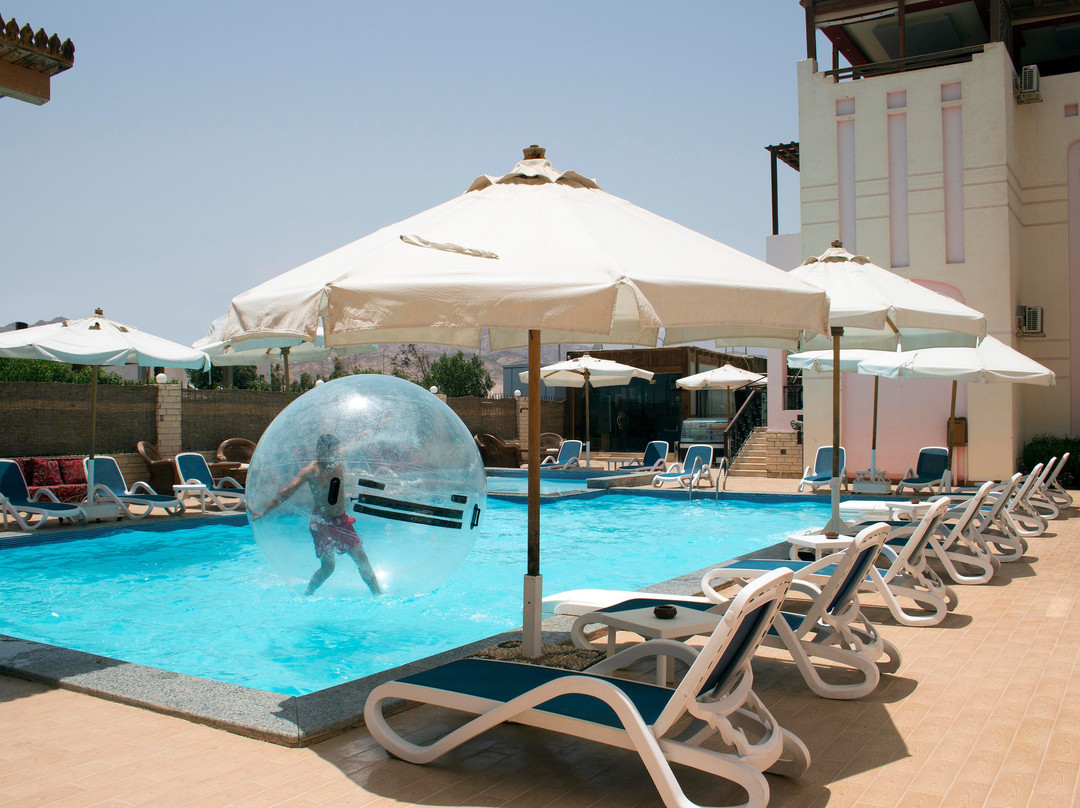 达哈布四星级酒店主图