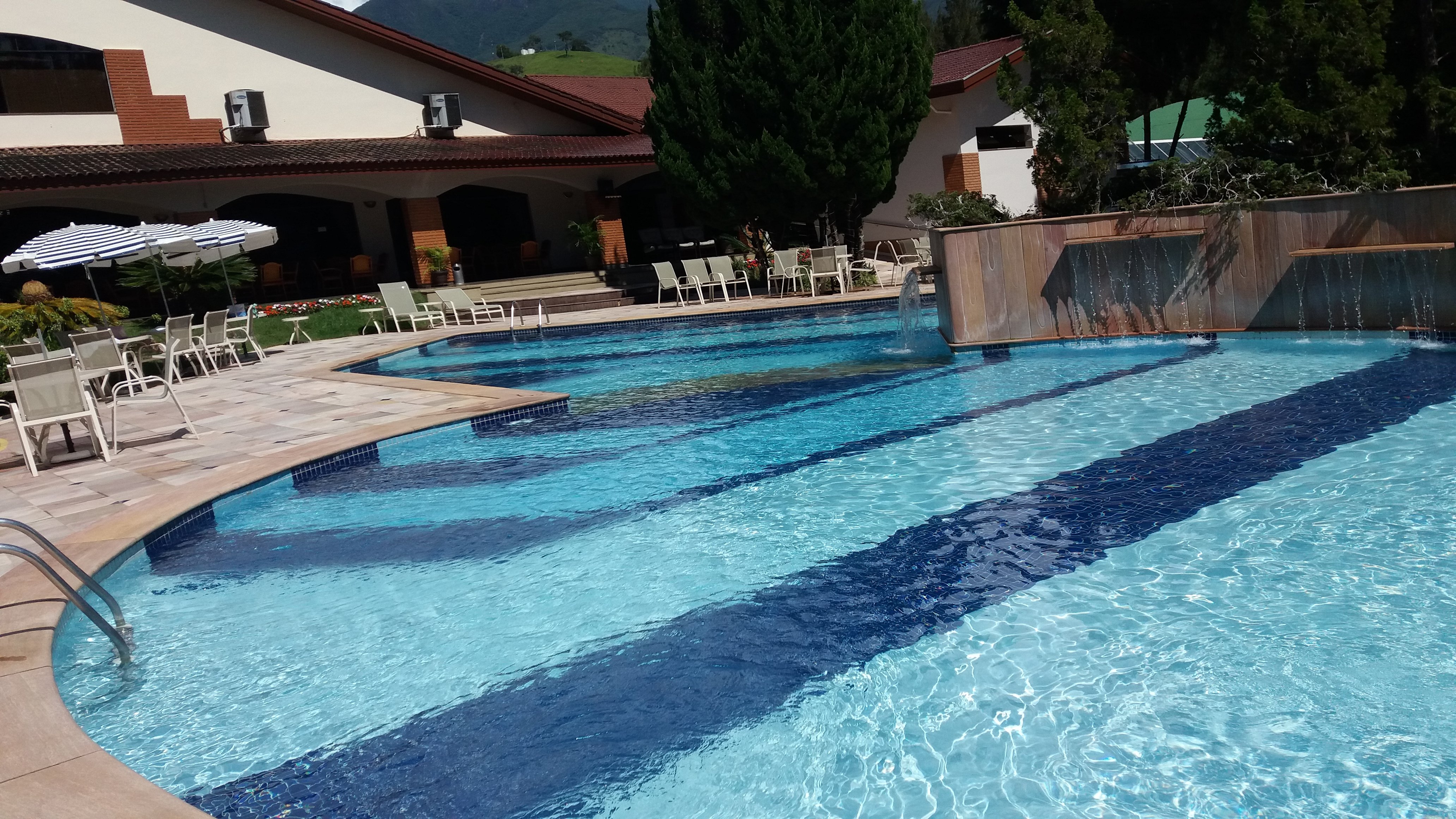 Hotel Recanto Das Hortênsias-泳池
