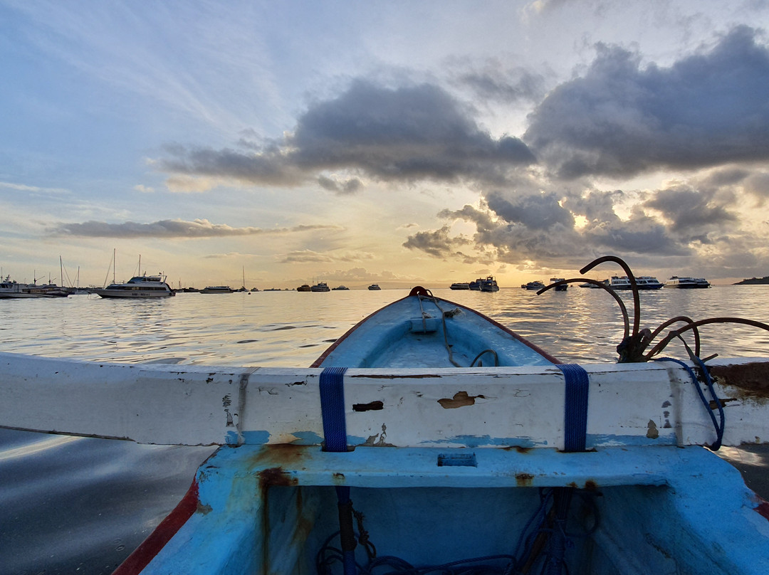 Rainbow Surf Lesson-库塔必去景点