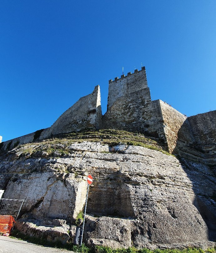 Castello di Lombardia景点图片
