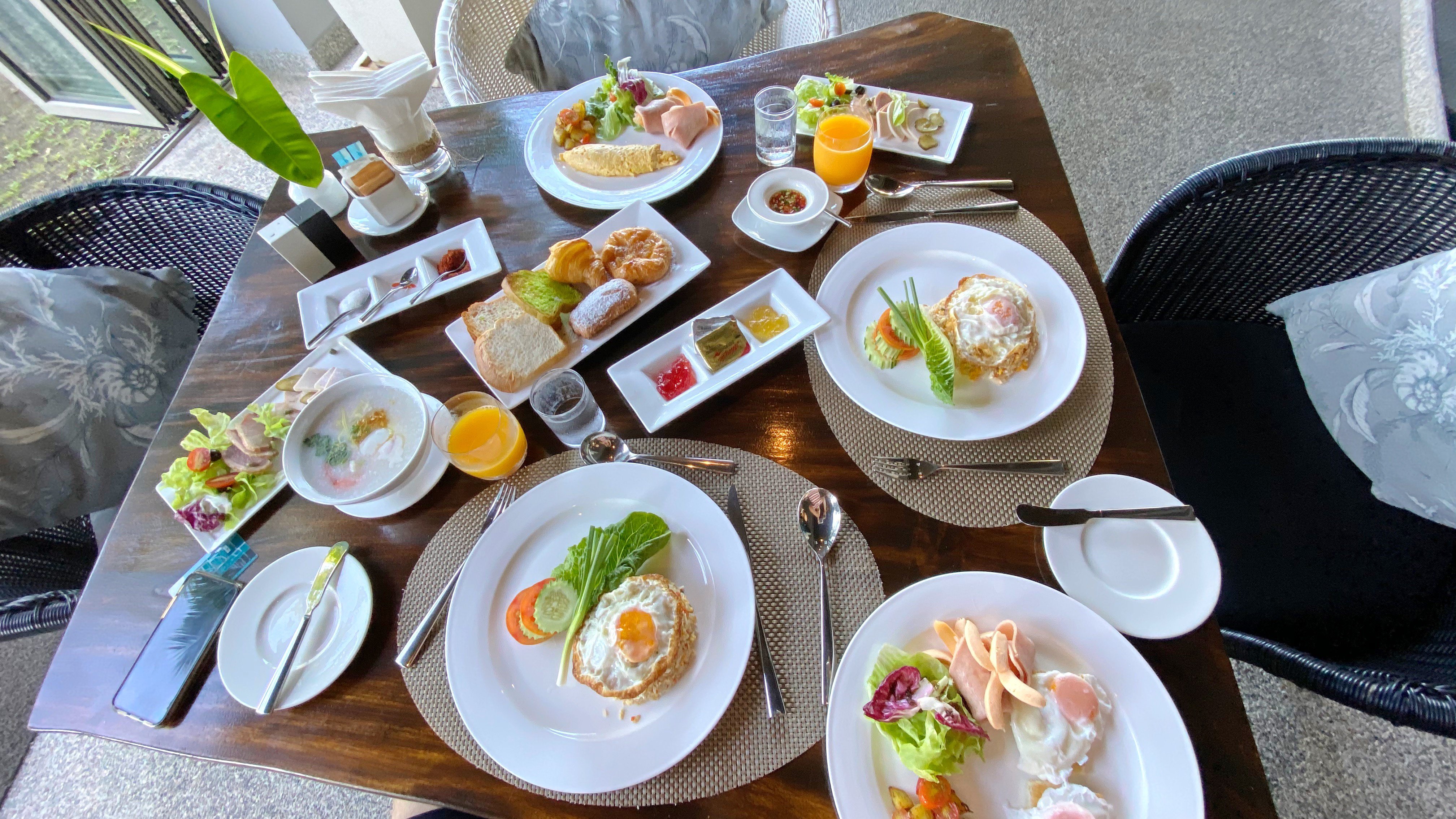 珊瑚海滩度假村及咖啡厅-餐饮