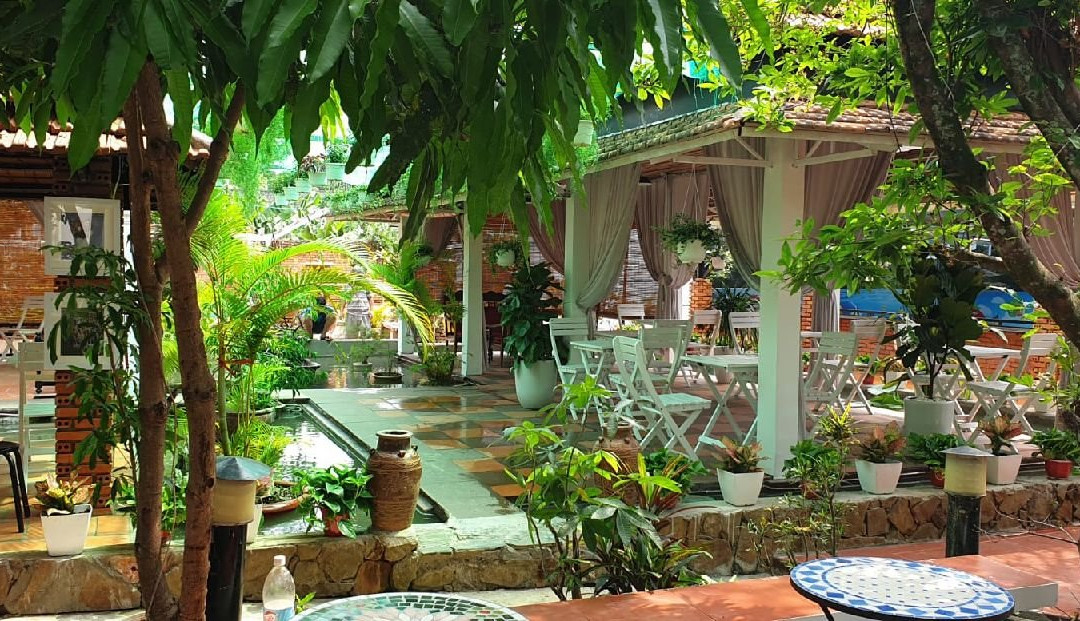 Lien Son餐馆和美食-Vuon Phap Coffee & Restaurant