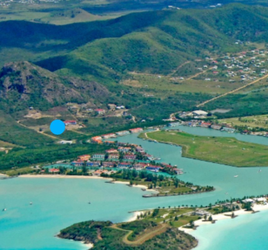 Royal Cove Hotel主图