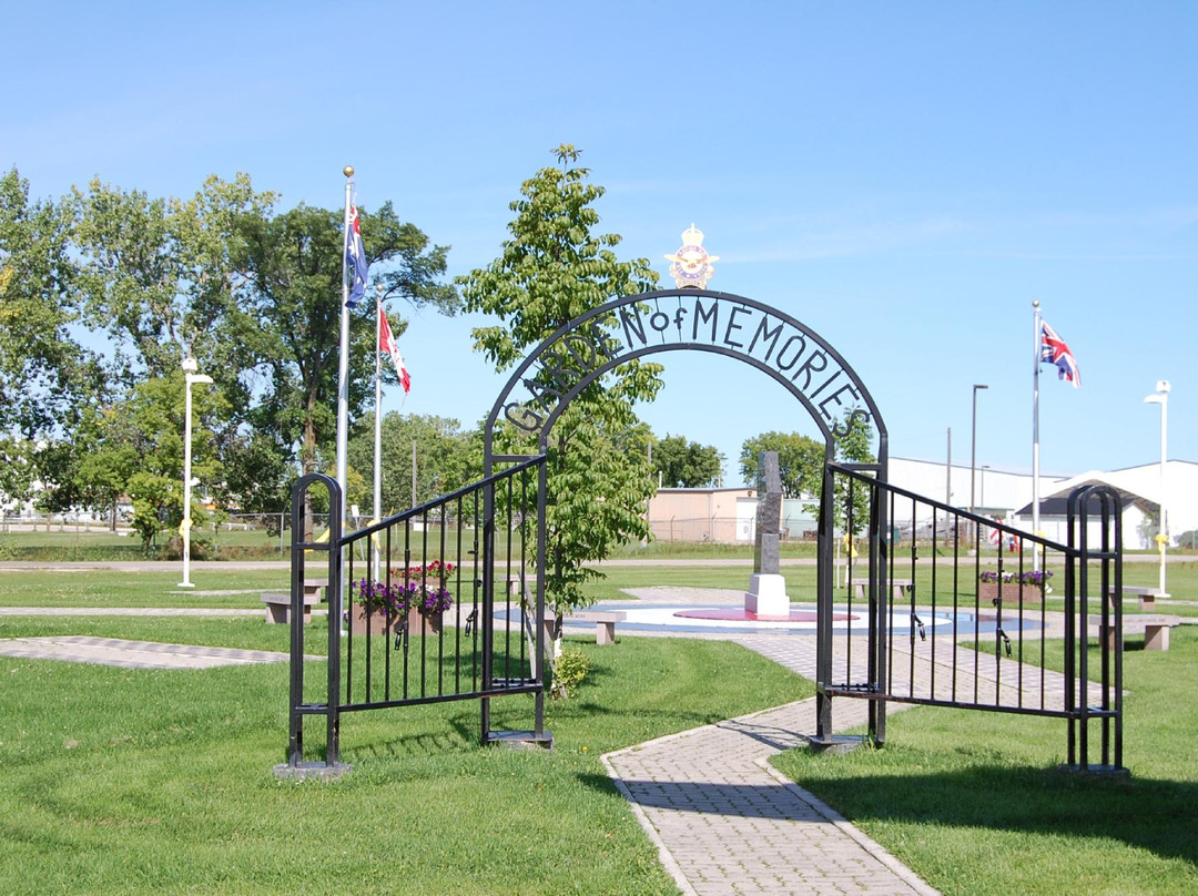 Grande Pointe旅游景点-Air Force Heritage Park & Museum