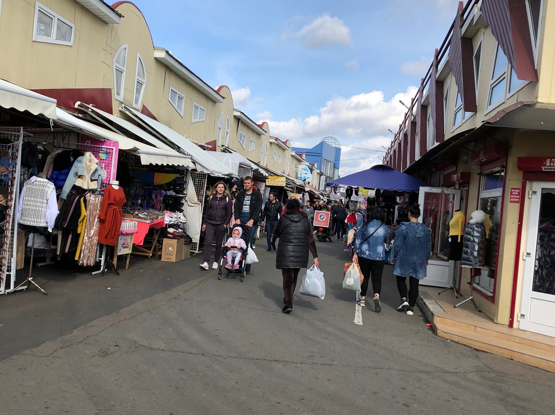 Seventh-Kilometer Manufactured Goods Market-敖德萨必去景点