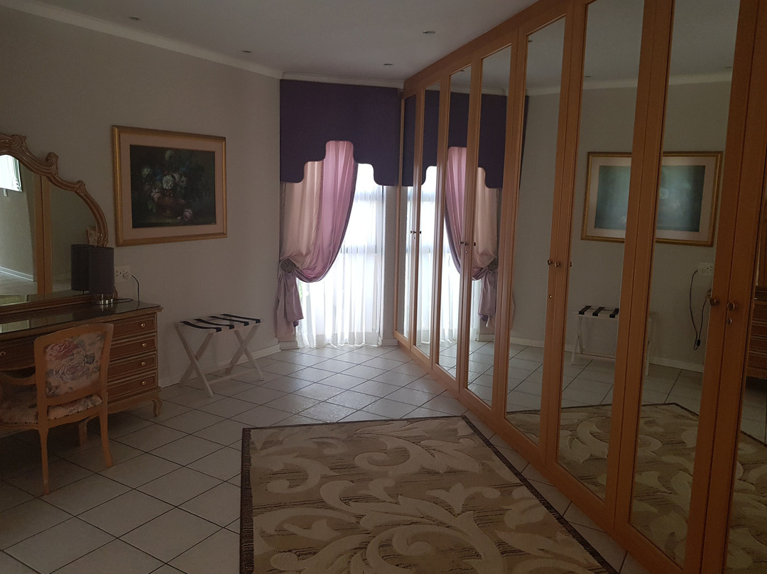 La Maison De Ville主图