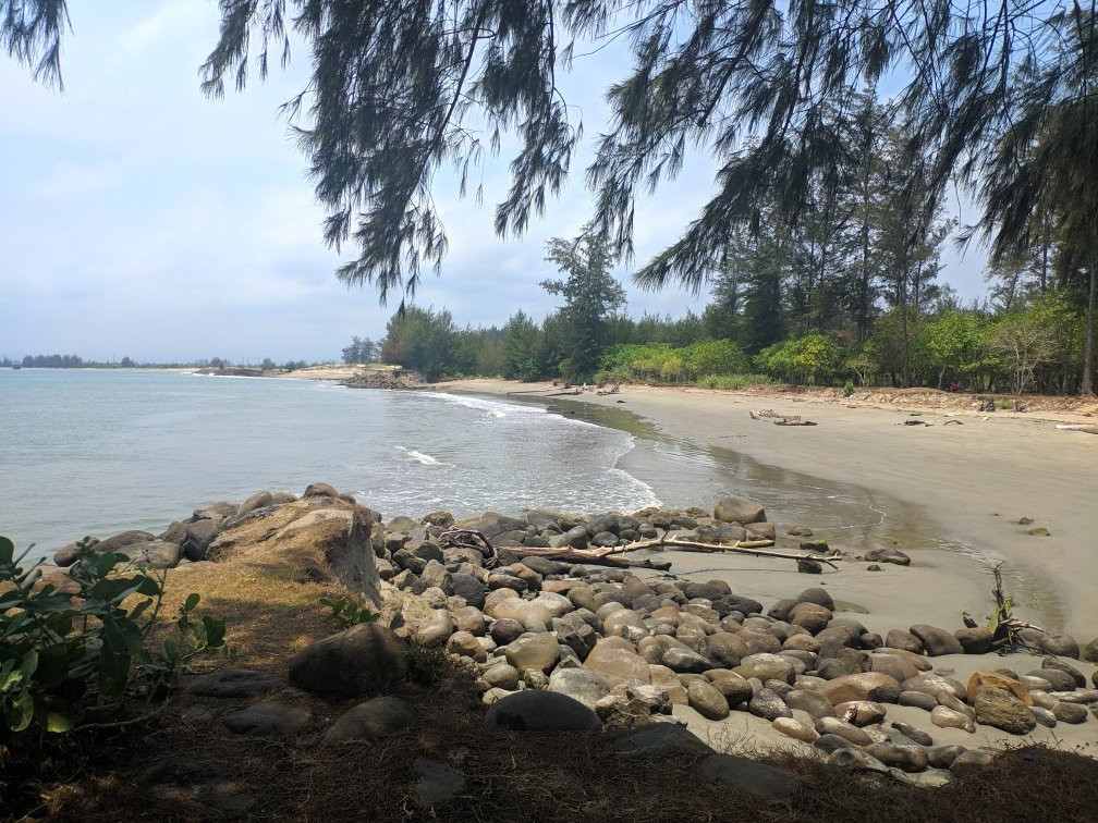 Lentera Merah Beach景点图片