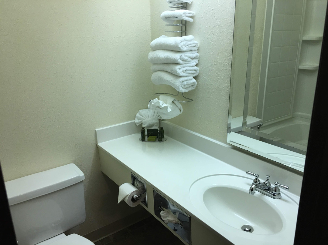 Bicentennial Inn主图