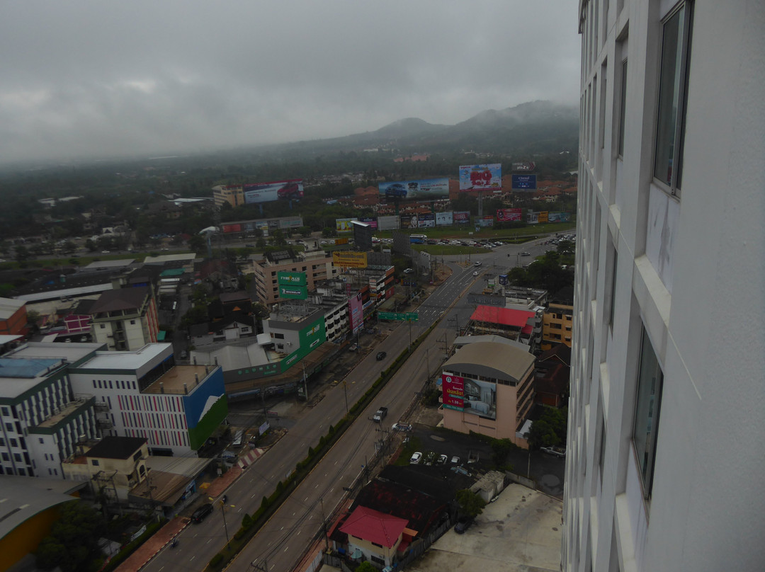 钻套房酒店主图