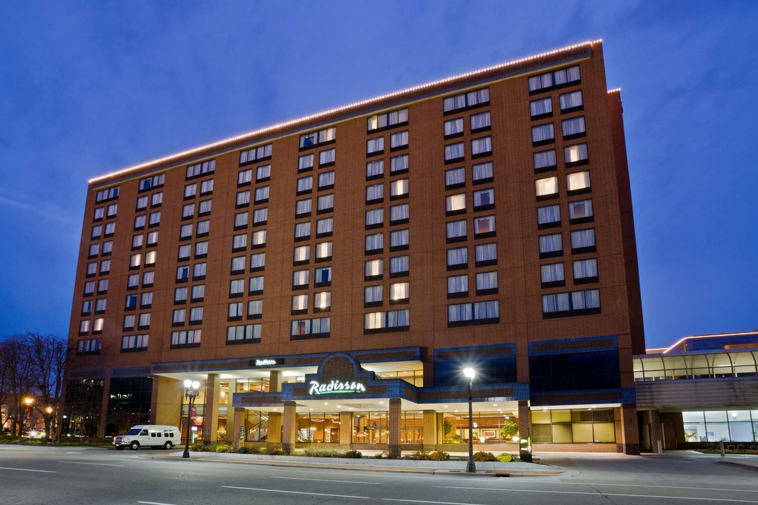 DoubleTree by Hilton Lansing-官方