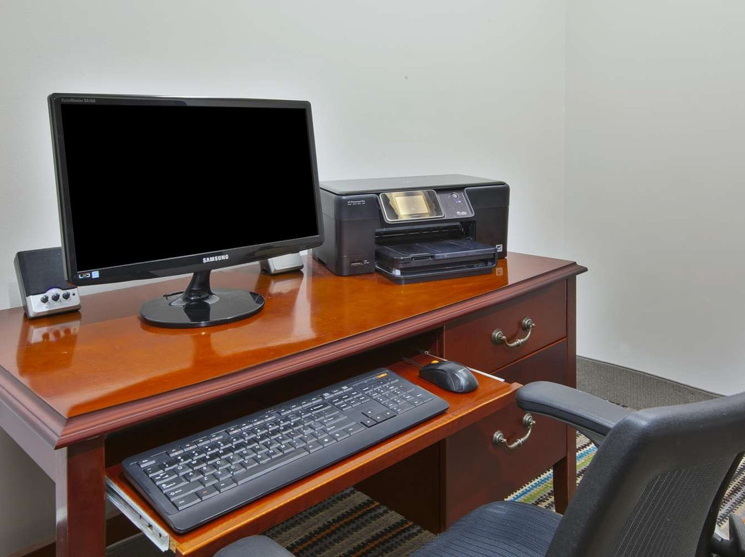 Country Inn & Suites by Radisson, Big Rapids, MI主图